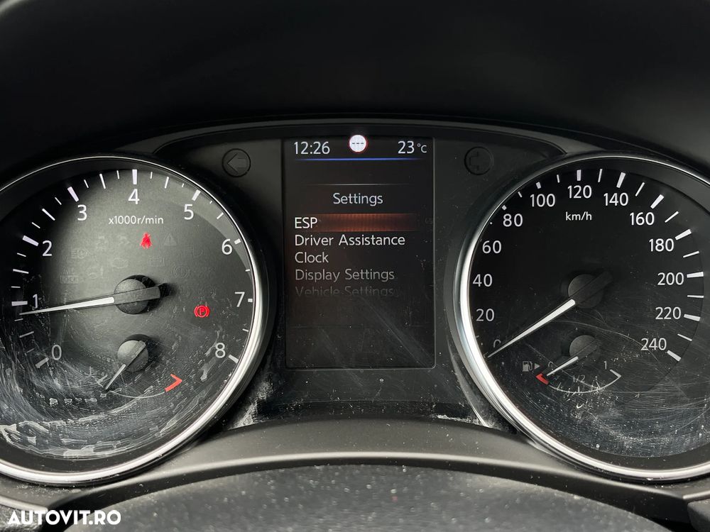 Nissan Qashqai - 14