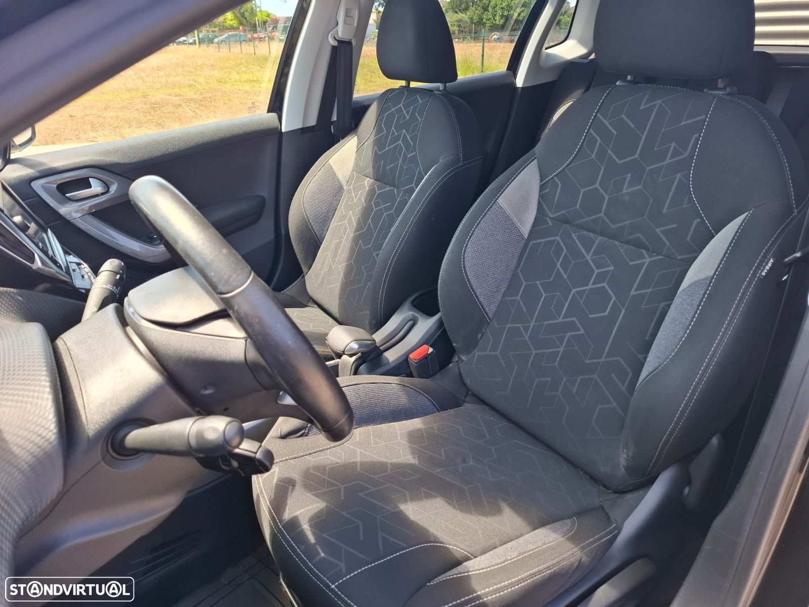 Peugeot 2008 1.2 PureTech Active - 17
