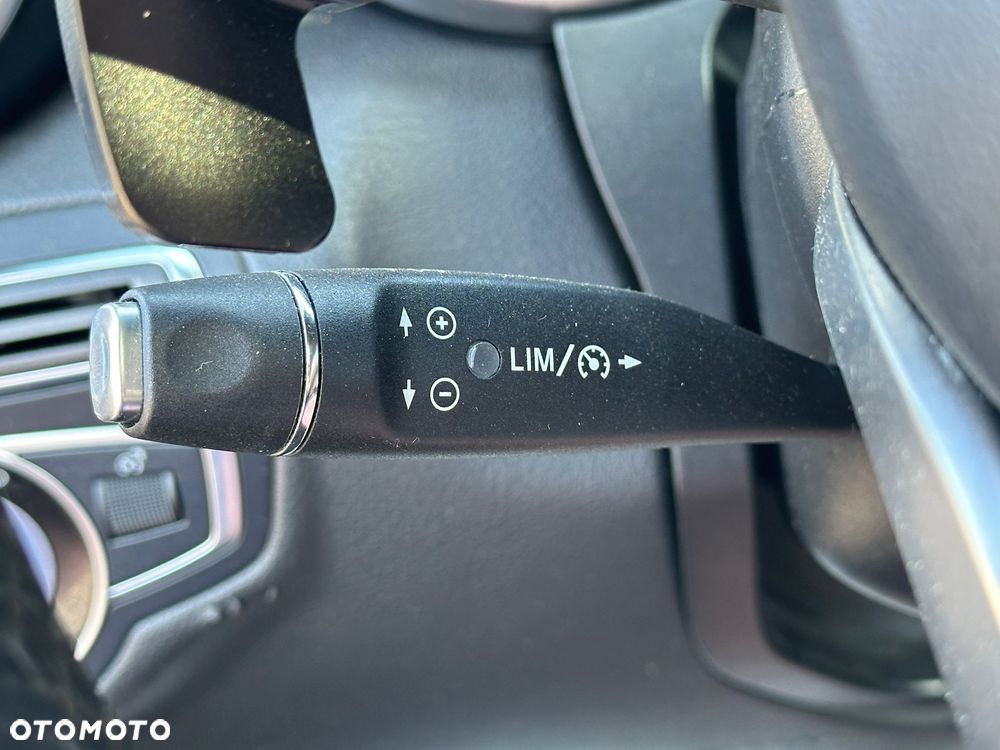 Mercedes-Benz Klasa C 180 7G-TRONIC - 22