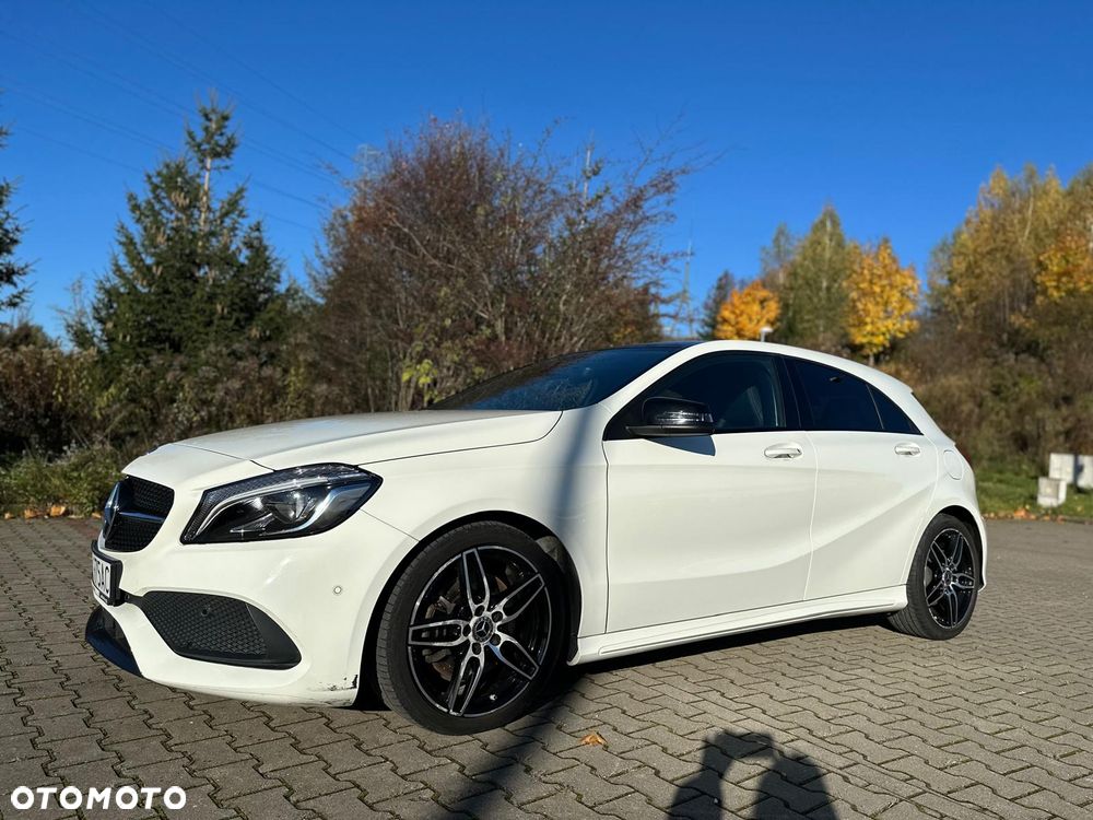 Mercedes-Benz Klasa A 220 4-Matic AMG Line - 19