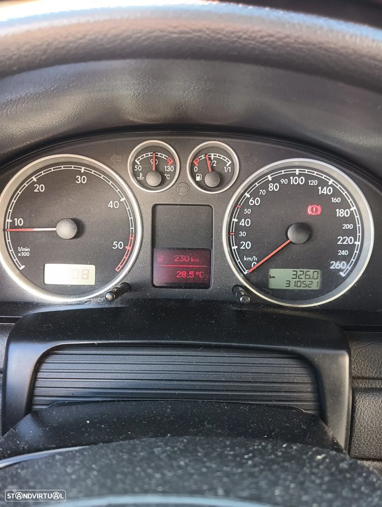 VW Passat Variant - 10