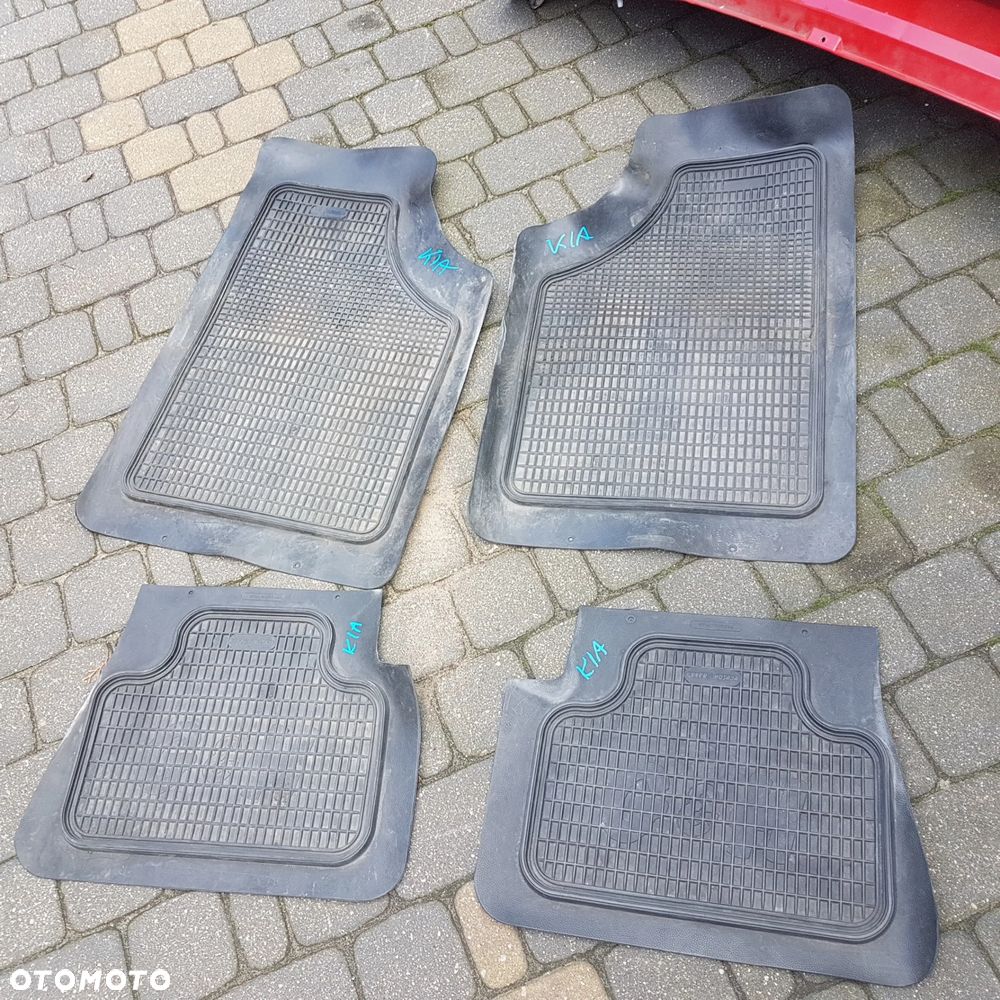 DYWANIKI GUMOWE KIA PICANTO KOMPLET 4 szt. PRZÓD TYŁ - 1