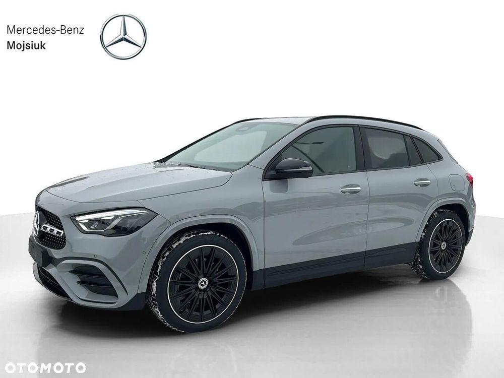 Mercedes-Benz GLA - 4