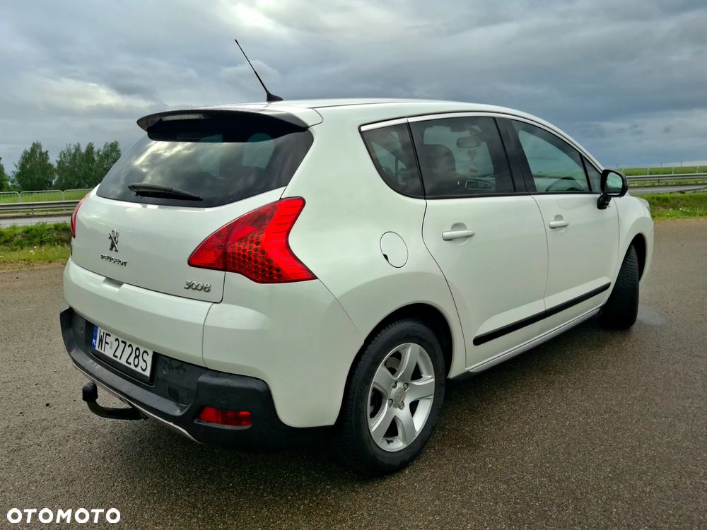 Peugeot 3008 2.0 HDi HYbrid4 - 4
