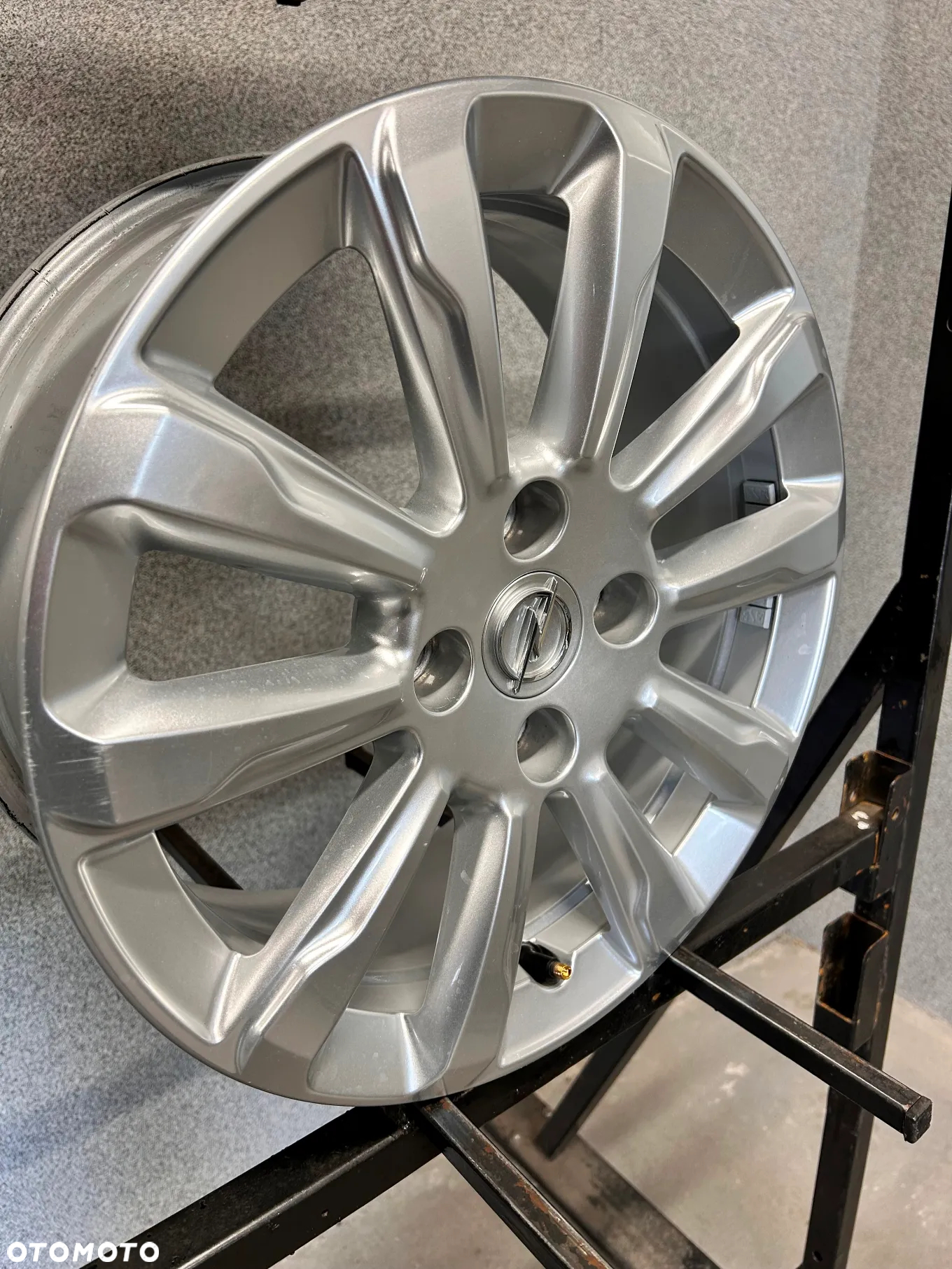 4 FELGI ALU. OPEL MOKKA B, CORSA F, PEUGEOT 208,C3,DS3 16'' 6,5J ET32 GM: OP00126 K4, 9835097280 - 12