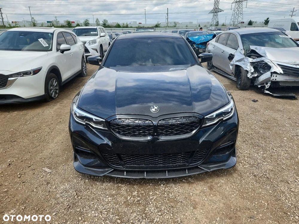 BMW Seria 3 330i xDrive M Sport - 4