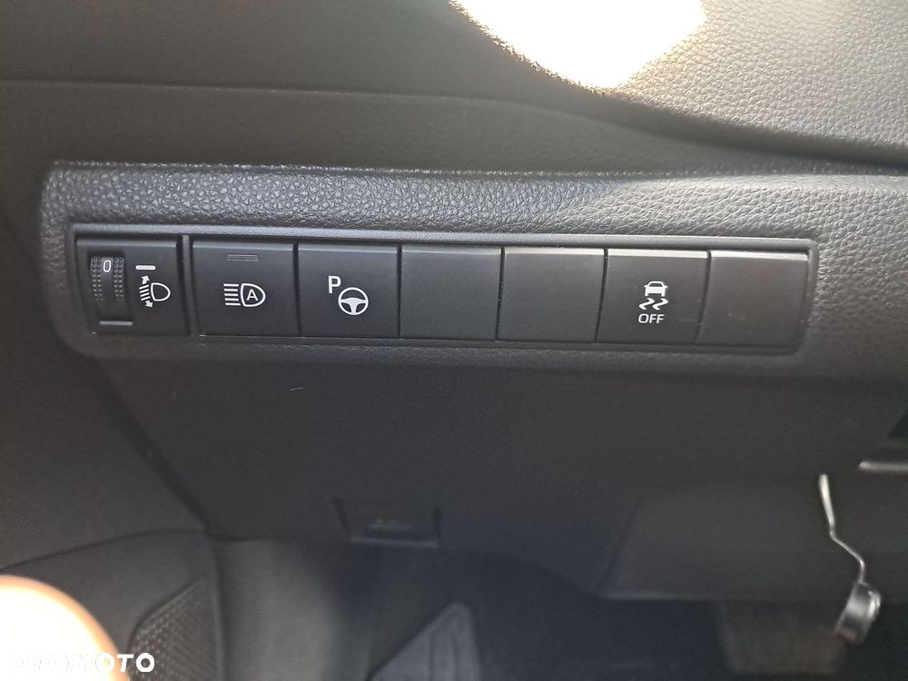 Toyota Corolla 1.8 Hybrid Comfort - 13