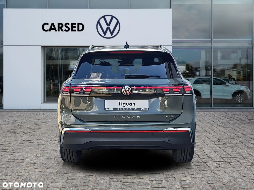 Volkswagen Tiguan - 7