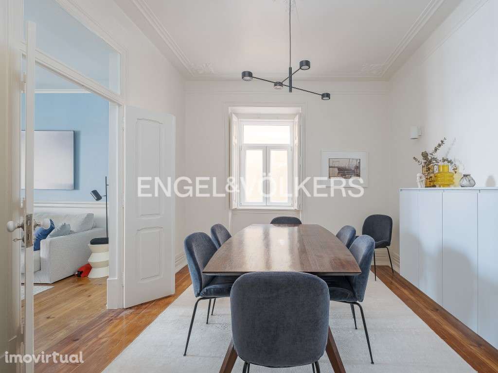 Excelente T4 c/ varanda junto ao Marquês de Pombal - Grande imagem: 5/39