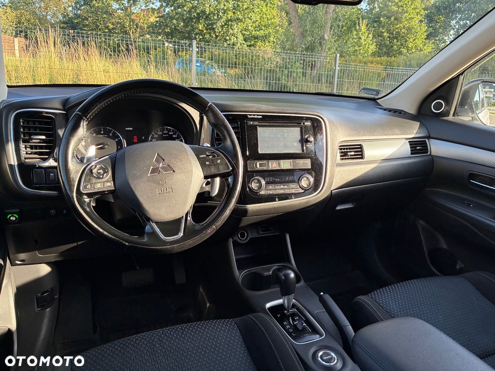 Mitsubishi Outlander 2.0 Intense 4WD CVT - 8