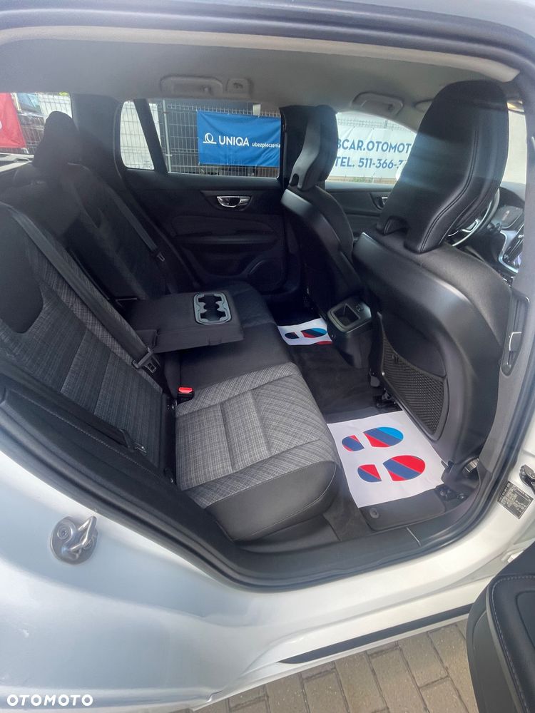 Volvo V60 B4 D Geartronic Momentum - 26
