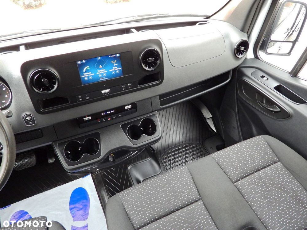 Mercedes-Benz SPRINTER 316 BRYGADÓWKA  6 MIEJSC TEMPOMAT NAWIGACJA LEDY AUTOMAT  KLIMATYZACJA  160KM - 31