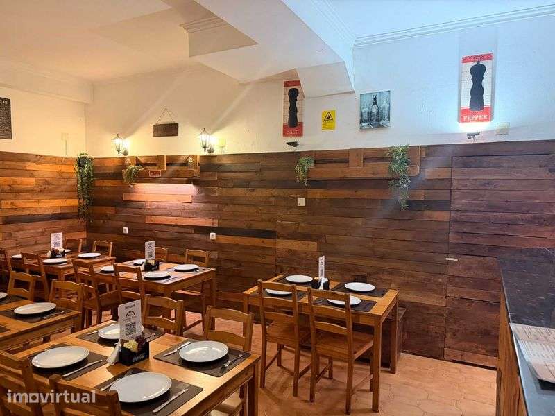 Trespasse Pizzaria na Avenida dos Moinhos, 26101-20, Alfragide - Grande imagem: 5/12