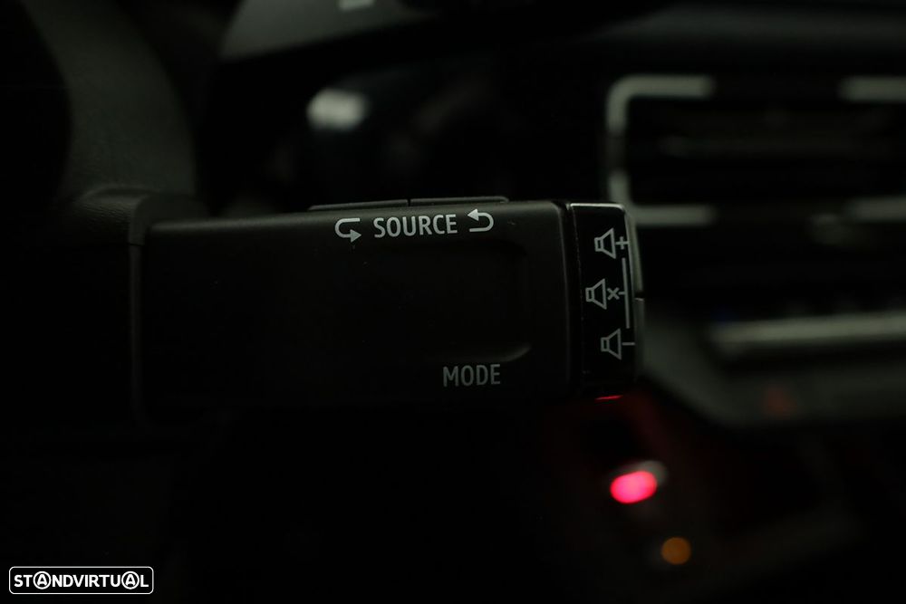 Renault 5 E-Tech 52 kWh Techno Autonomia Conforto - 19