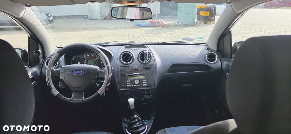 Ford Fiesta - 2
