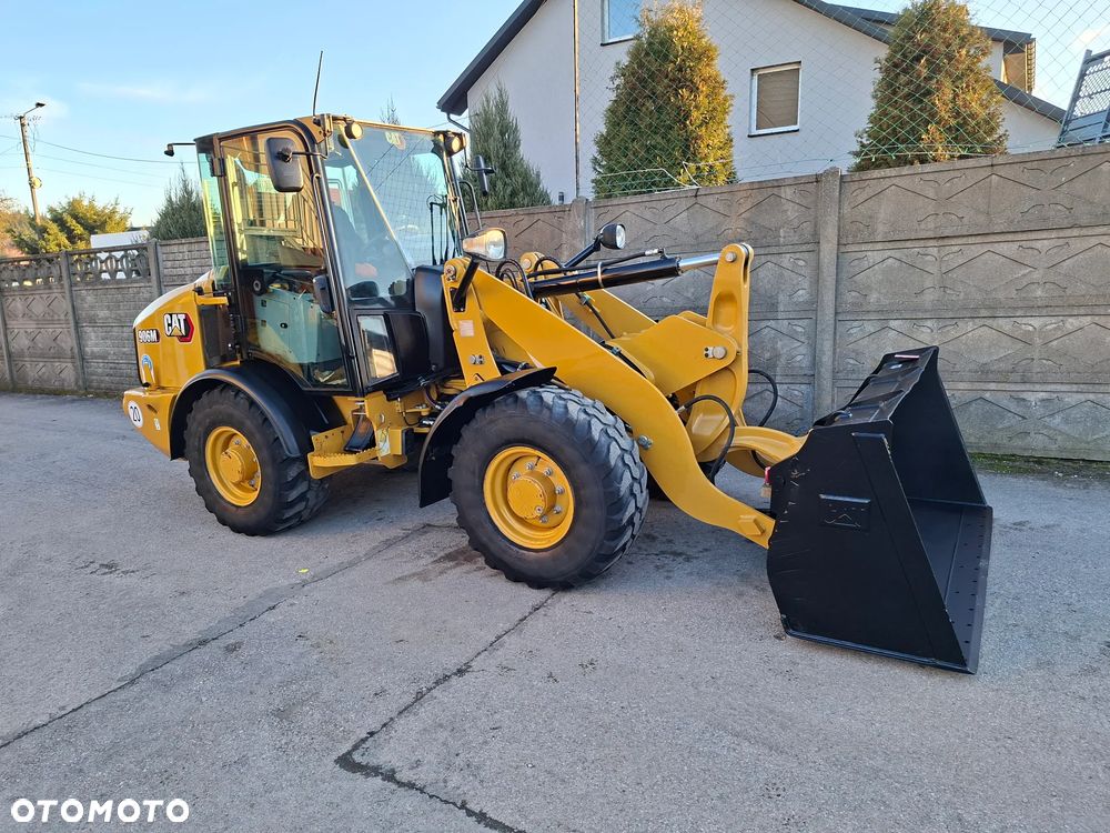 Caterpillar CAT 906 M - 13