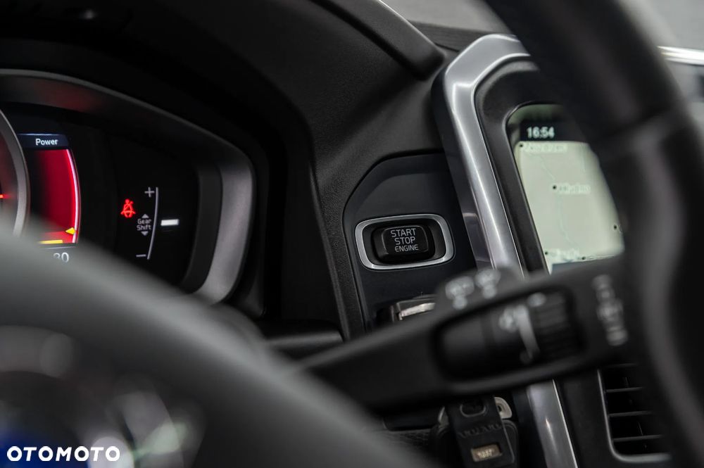 Volvo XC 60 D3 Kinetic - 25
