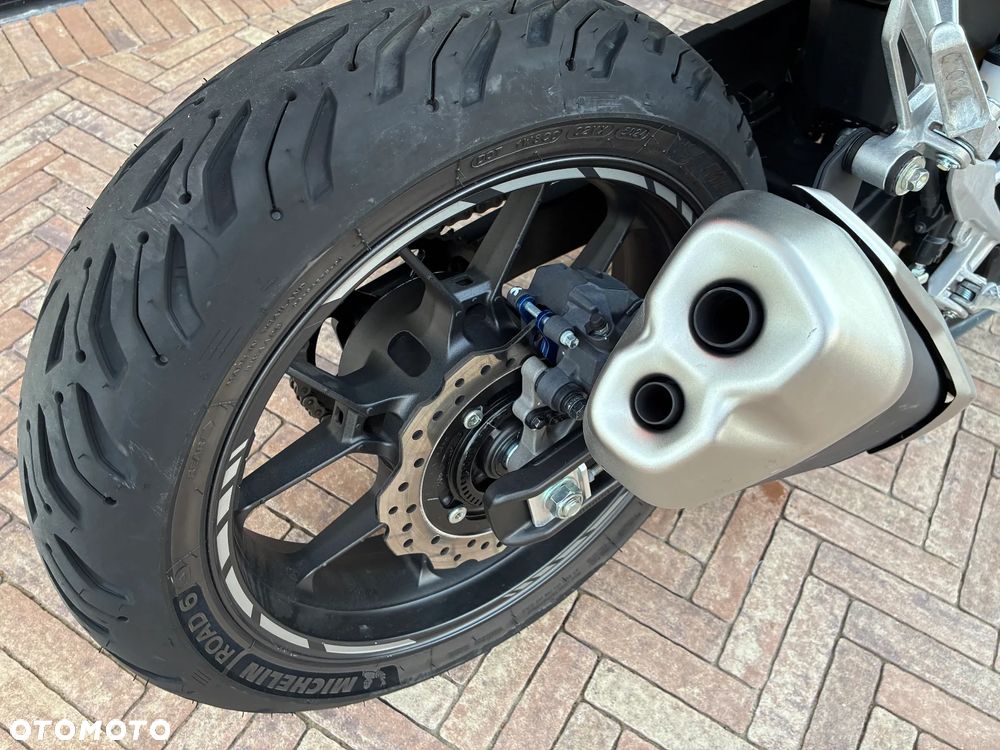 Honda CBR - 8
