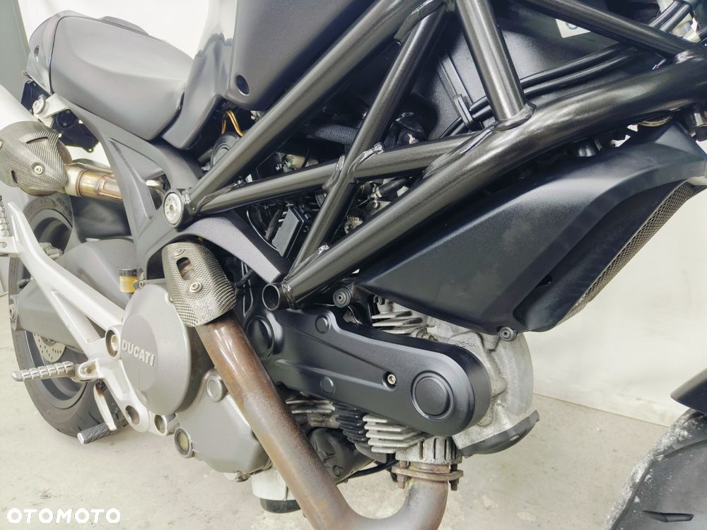 Ducati Monster - 7