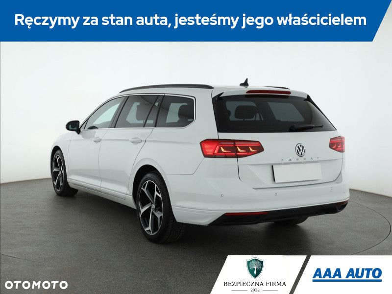 Volkswagen Passat - 5