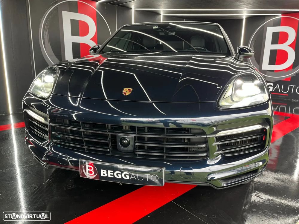 Porsche Cayenne Coupé E-Hybrid - 6