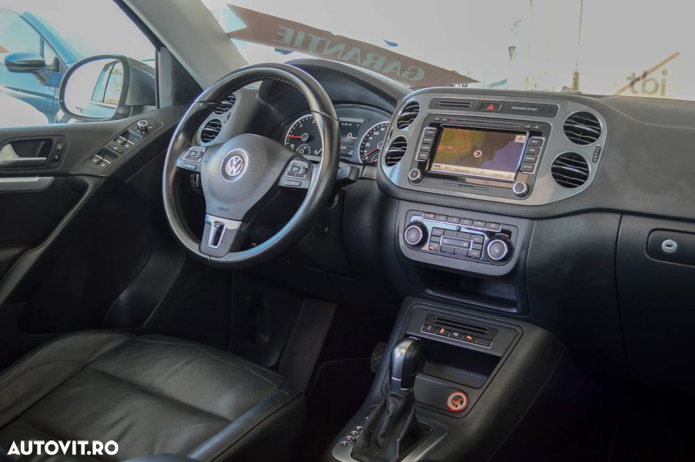 Volkswagen Tiguan 2.0 TDI DPF 4Motion BlueMotion Technology DSG Lounge Sport & Style - 4