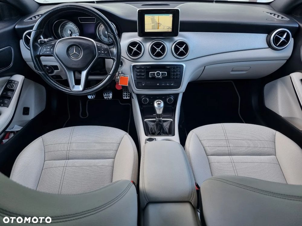 Mercedes-Benz CLA - 7