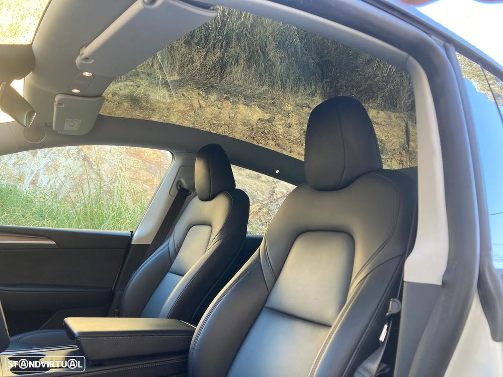 Tesla Model Y RWD - 31
