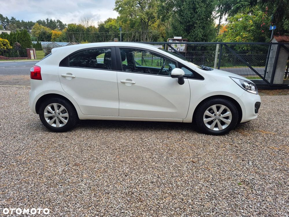 Kia Rio - 3