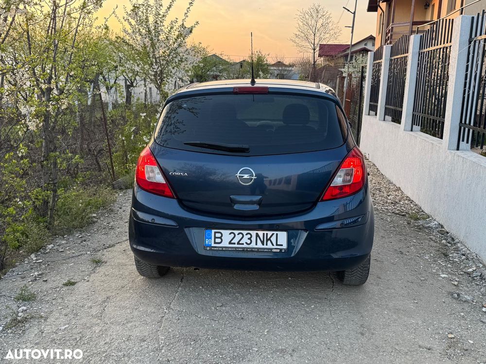 Opel Corsa 1.2 Essentia - 4