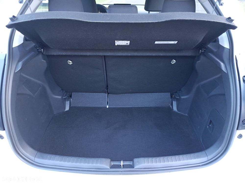 Toyota Yaris Hybrid 1.5 Comfort - 13