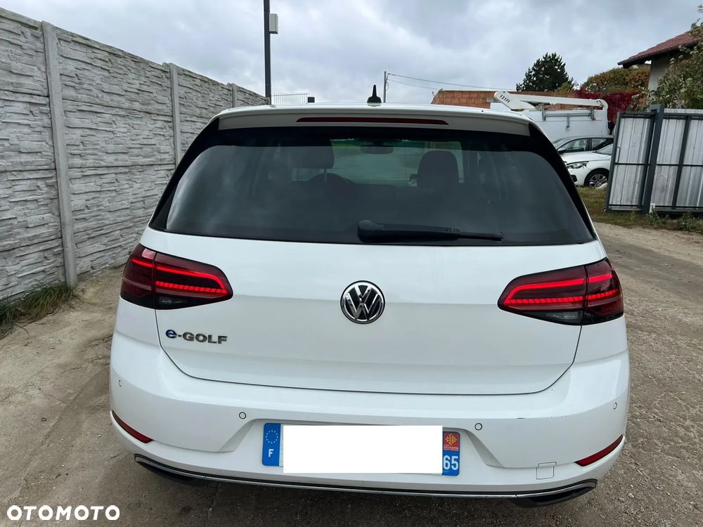 Volkswagen Golf e-Golf - 22