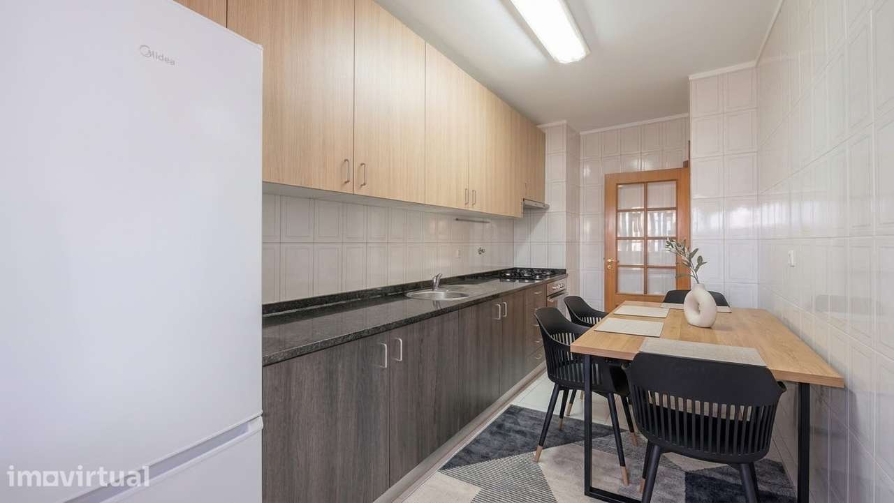 Apartamento T3 c/ elevador e Garagem. Vila Nª de Gaia - Grande imagem: 2/19