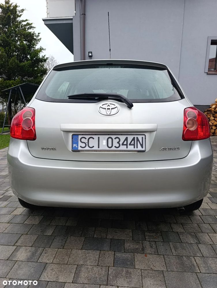 Toyota Auris 1.4 VVT-i - 6
