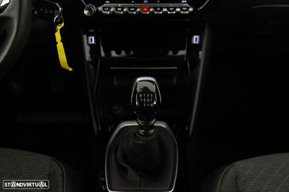 Peugeot 208 1.2 PureTech Allure Pack - 25