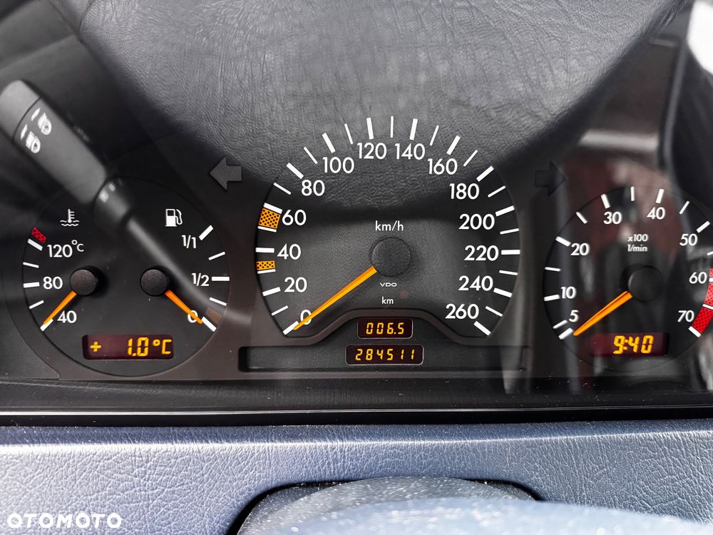 Mercedes-Benz Klasa C 200 Kompressor Elegance - 8