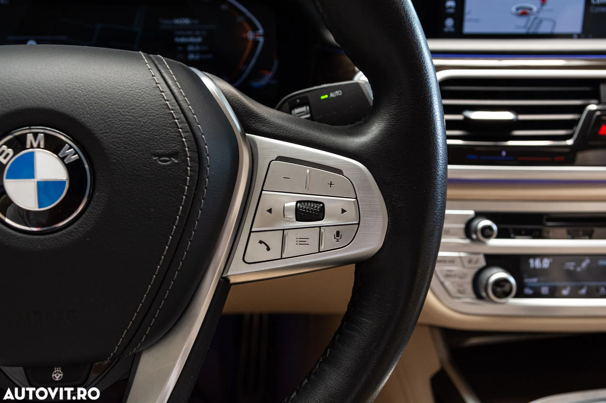BMW Seria 7 730d xDrive MHEV - 24
