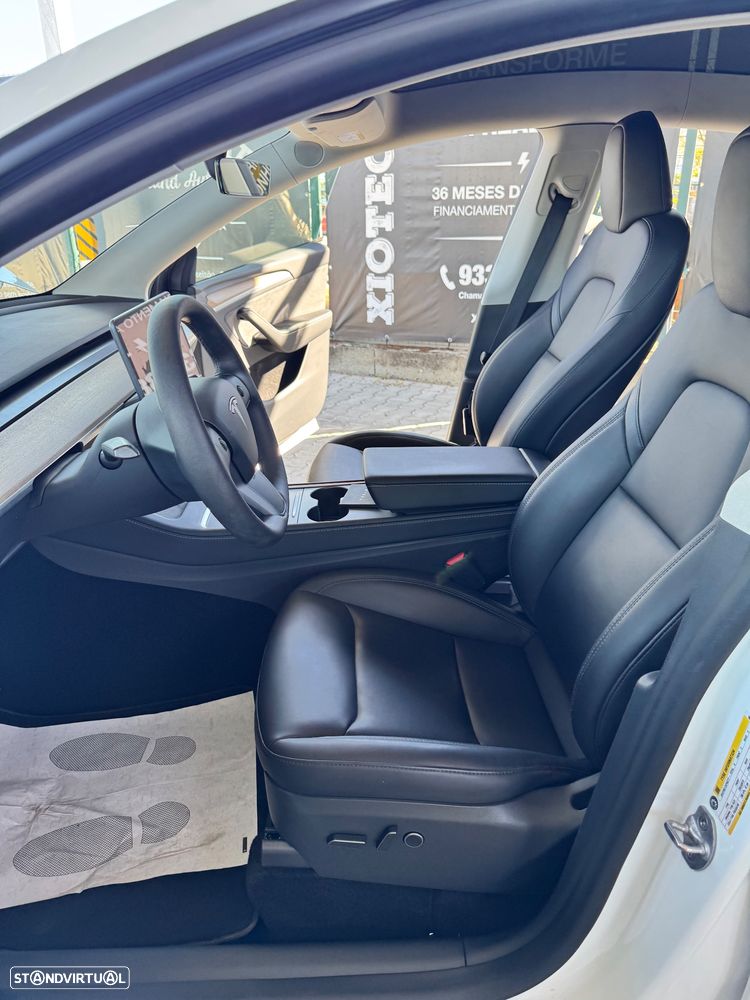 Tesla Model Y Long Range Tração Integral - 27