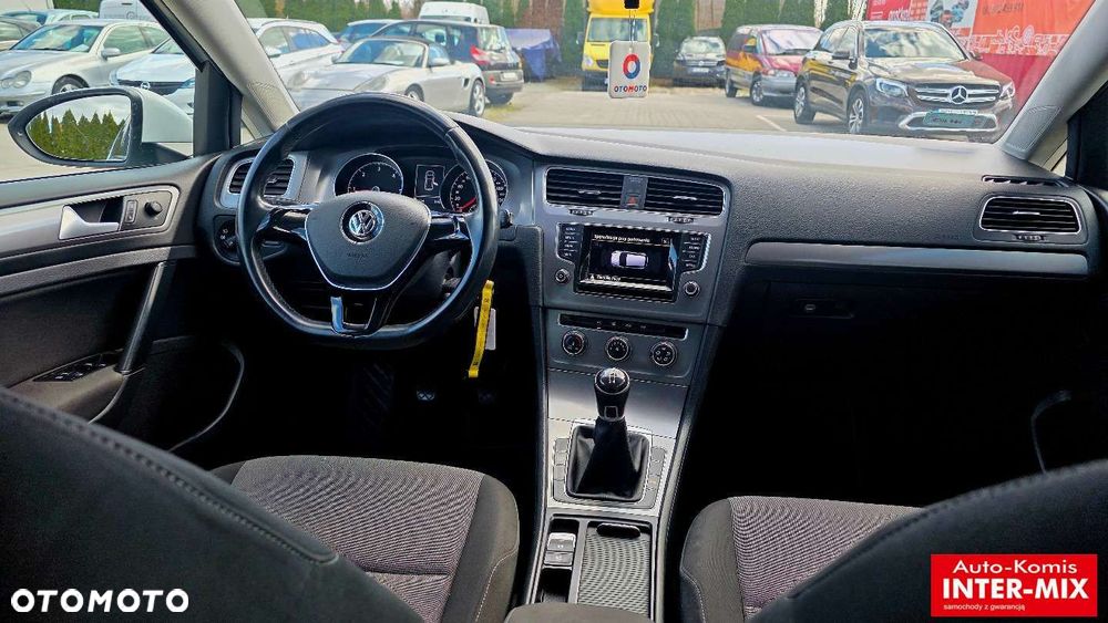 Volkswagen Golf - 23