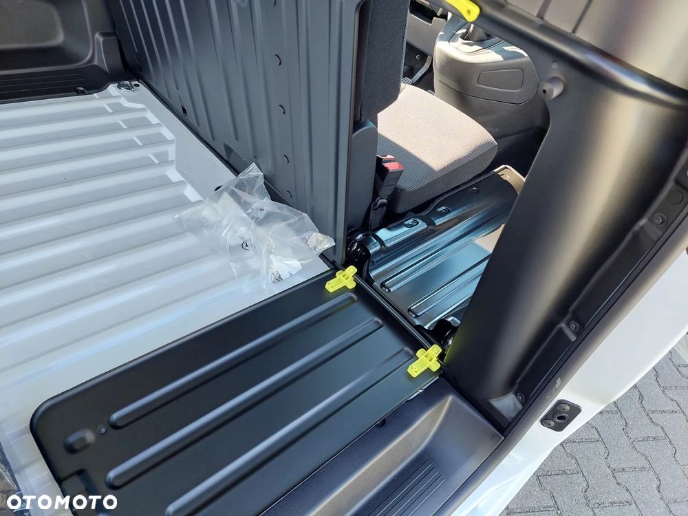 Citroën Berlingo Van XL - 20