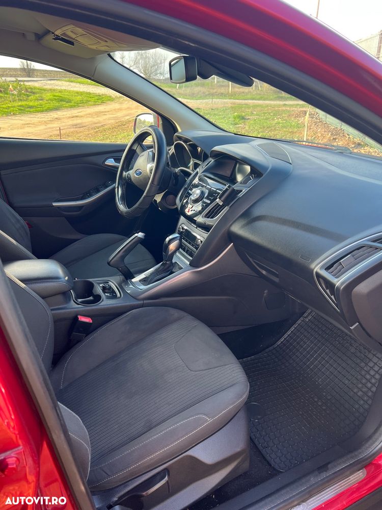 Ford Focus - 13