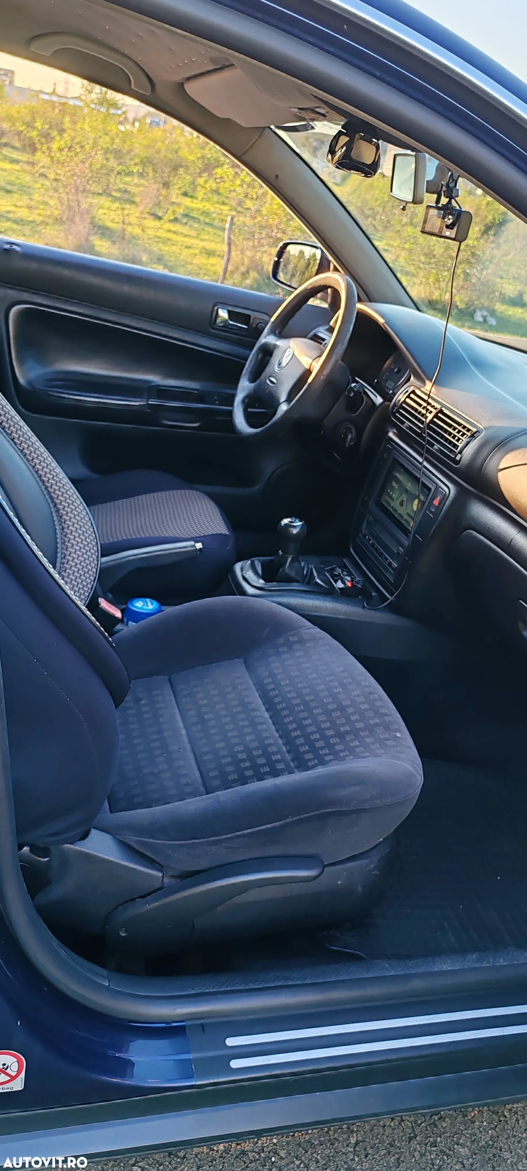 Volkswagen Passat - 6