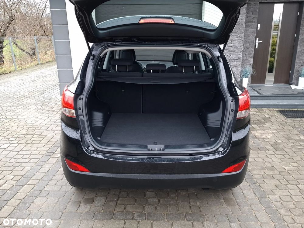 Hyundai ix35 blue 1.6 2WD Finale Gold - 14