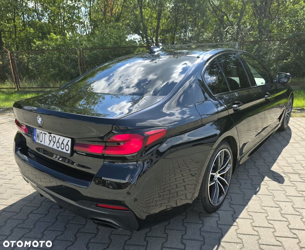 BMW Seria 5 520d M Sport Edition - 16