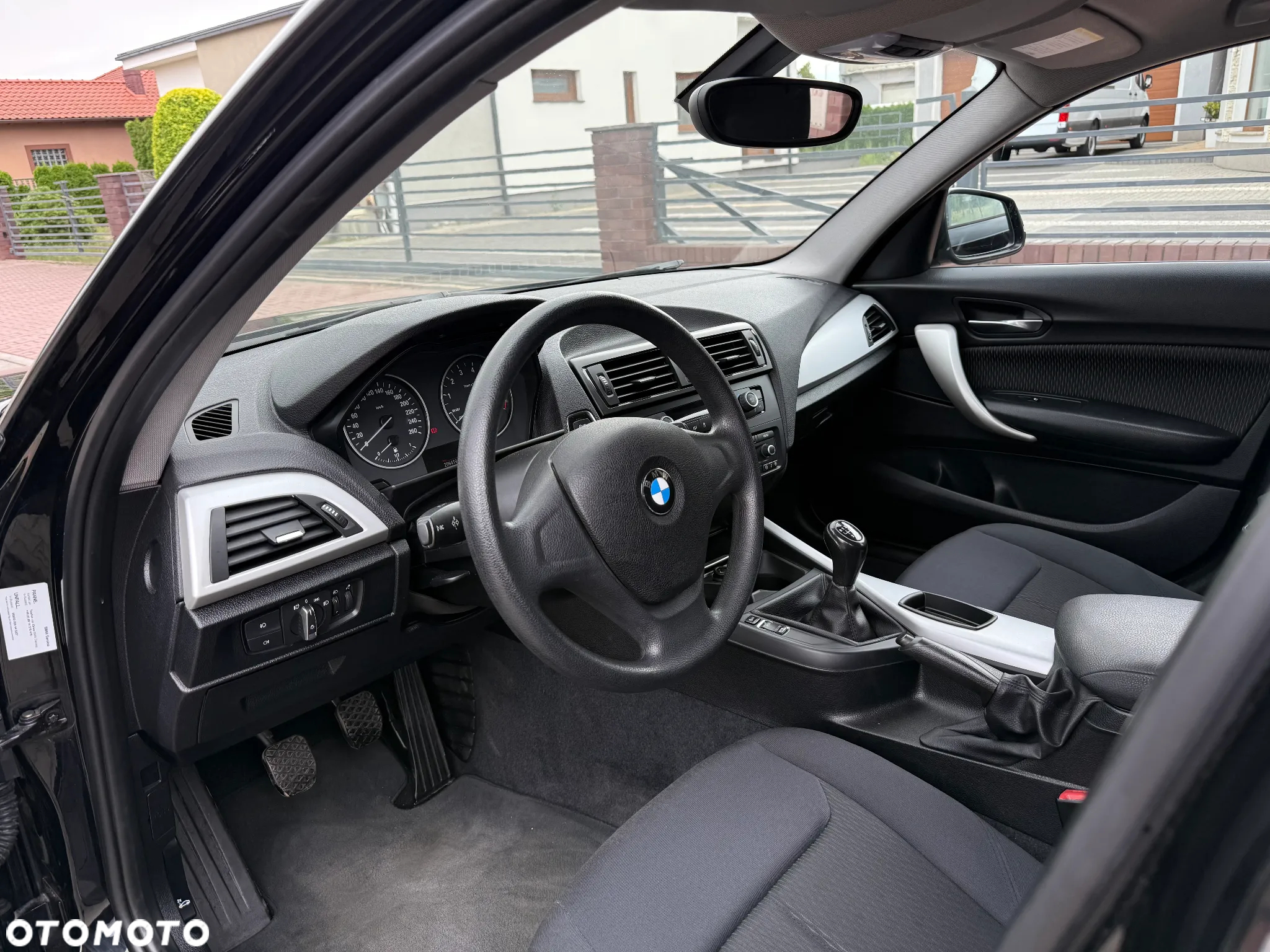 BMW Seria 1 116i - 31