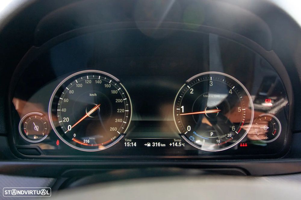 BMW 525 d Pack M Auto - 41