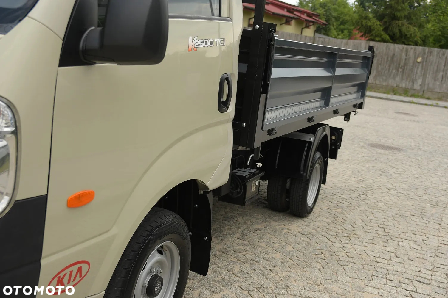 Kia K2500/ WYWROTKA 3-STRONNA/KOŁA BLIŹNIACZE/ 2.5 TCI 90 KM - 15