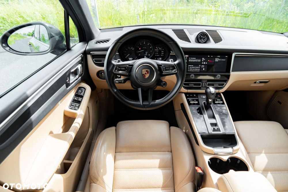 Porsche Macan Standard - 12