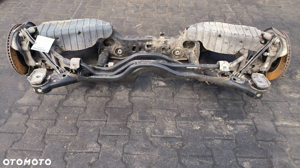 BELKA / SANKI TYŁ AUDI Q5 II - 2