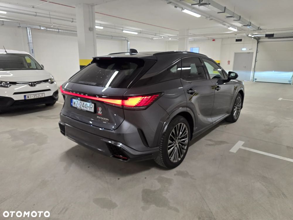 Lexus RX - 4